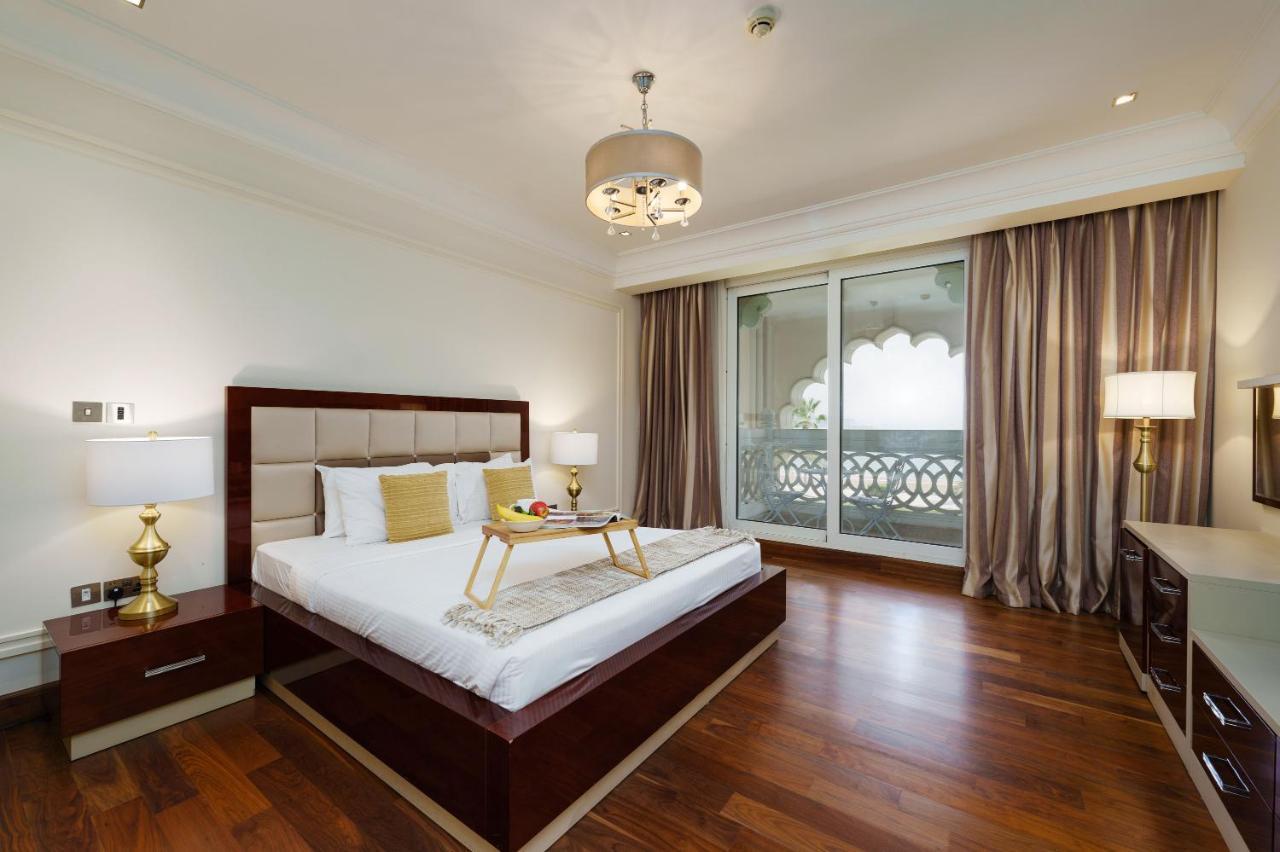Maison Privee - Charming Apt With Sea View On The Palm Jumeirah Dubaj Kültér fotó