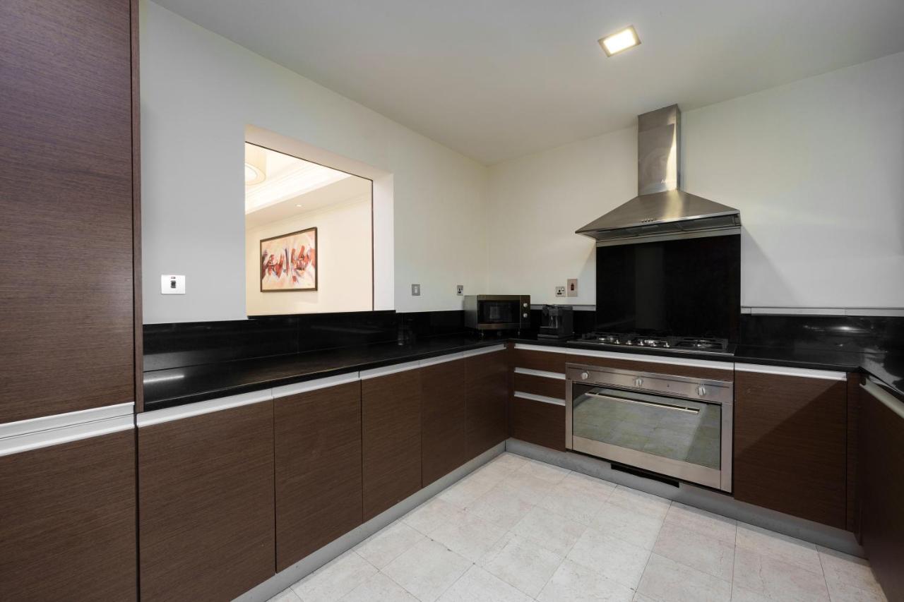 Maison Privee - Charming Apt With Sea View On The Palm Jumeirah Dubaj Kültér fotó